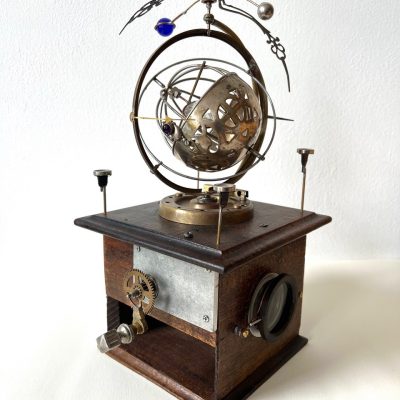 Jake Baddeley - Oraculator - 31 cm high - 22 cm wide - mixed media - 2026